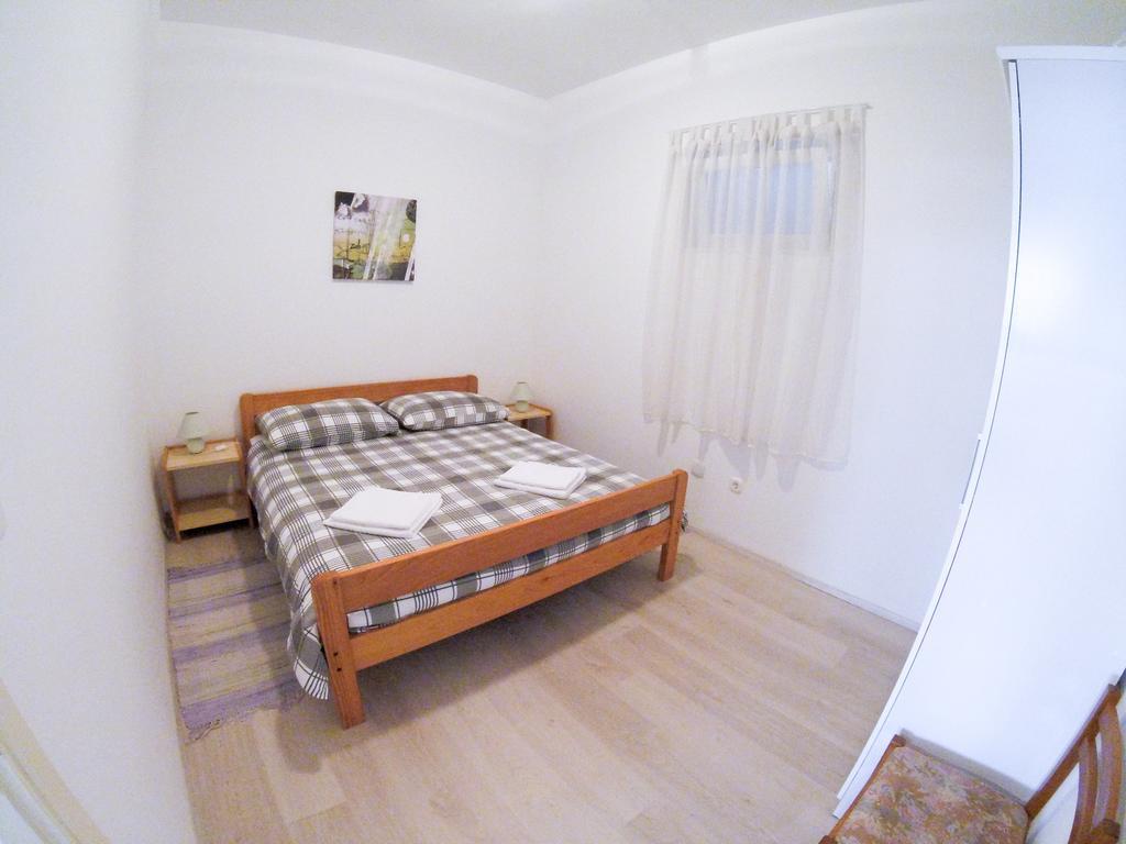 Apartment Majda シベニク エクステリア 写真